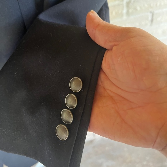 Jos. A. Bank Classic Black Men's Blazer Sleek and Modern Appeal - Picture 9 of 10